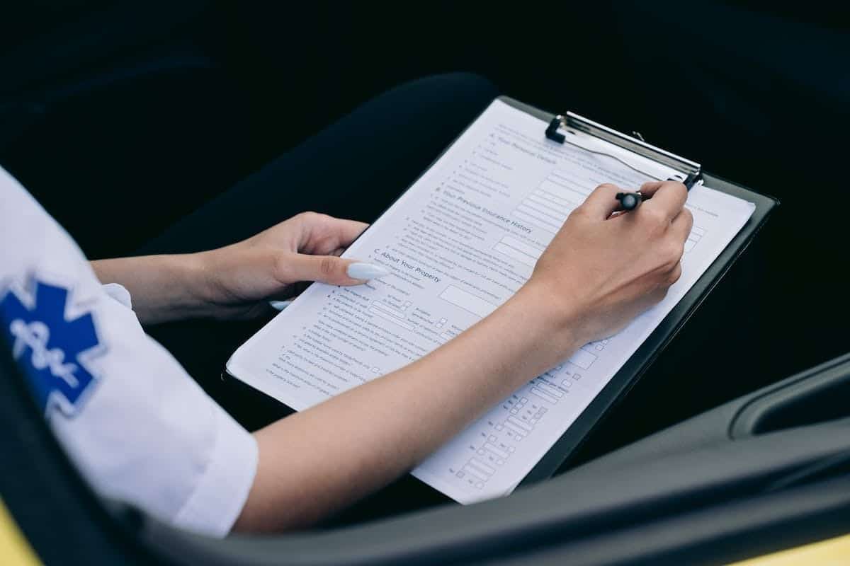 Assurance construction : tout savoir sur les garanties et obligations à respecter