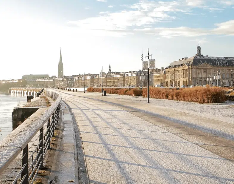 Découvrez les trésors cachés de la Gironde et pourquoi Bordeaux est la destination idéale pour les parisiens !