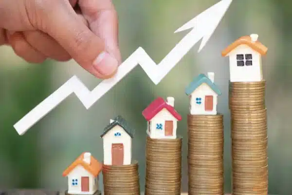 Comment le marché immobilier s’est comporté au cours des derniers mois?